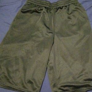 Boys basketball shorts size 14-16(XL)